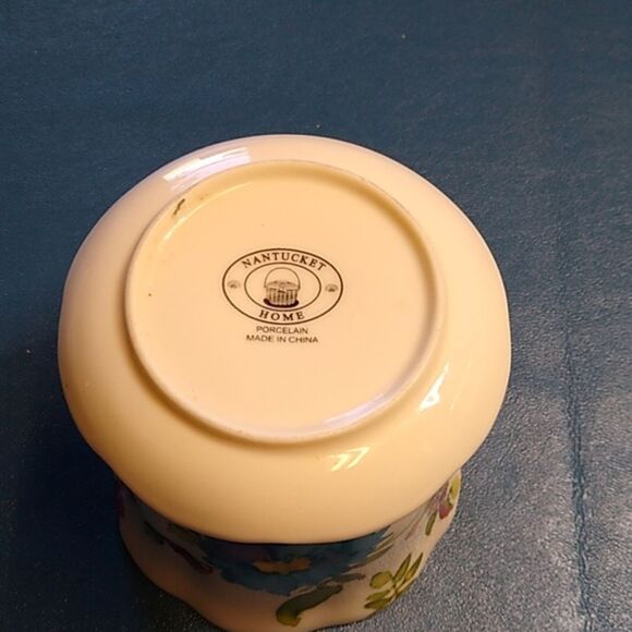 Nantucket Home Flower Planter/Saucer Porcelain gold trim Cottagecore - Picture 5 of 7